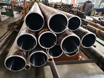 Un bon prix. Tubes et tuyaux sans soudure, en acier ST52 DIN 2391 OD 5-420mm pour le cylindre pneumatique en ligne