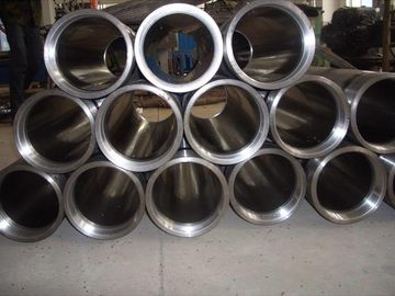 Un bon prix. Tuyau sans couture de ressort polonais interne de tubes et tuyaux sans soudure, en acier longueur de 5,8 - de 12m en ligne