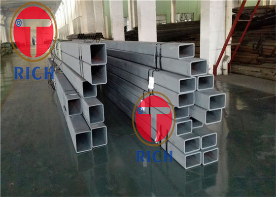 Un bon prix. Pipe carrée en acier au carbone ERW Tube en acier rectangulaire sans soudure en ligne