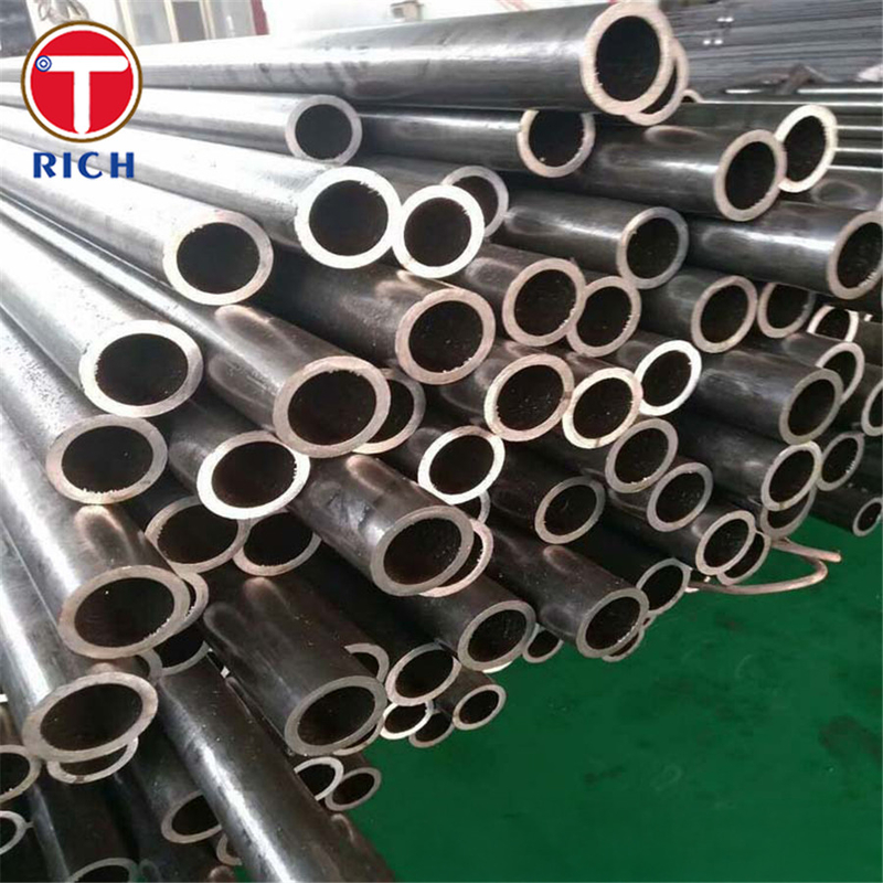 DIN 17121 RSt 37-2 Tubes rondes sans soudure Tubes en acier circulaires sans soudure pour les travaux d'acier structurel