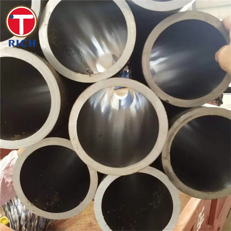 Pipe d'acier circulaire sans soudure de précision DIN 17174 St35 pour le service à basse température