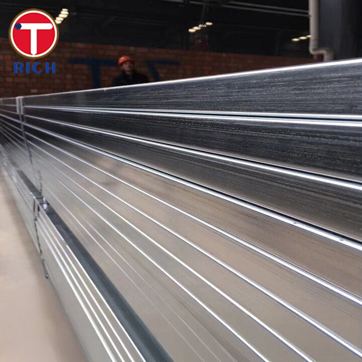 Tubes carrées structurelles en acier au carbone soudé à froid de qualité ASTM A500 C avec résistance à la traction de 50 ksi