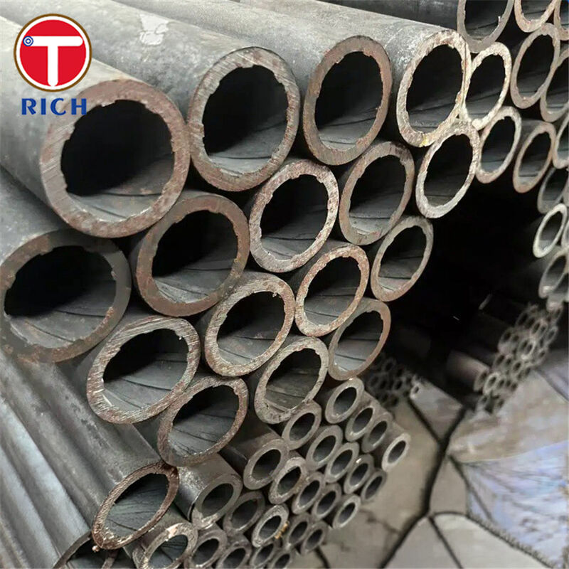 Tube d'échangeur de chaleur sans soudure à faible teneur en alliage ASME SA213 Grade T12 à filetage interne avec conception Cr-Mo et diamètre extérieur de 30 à 325 mm