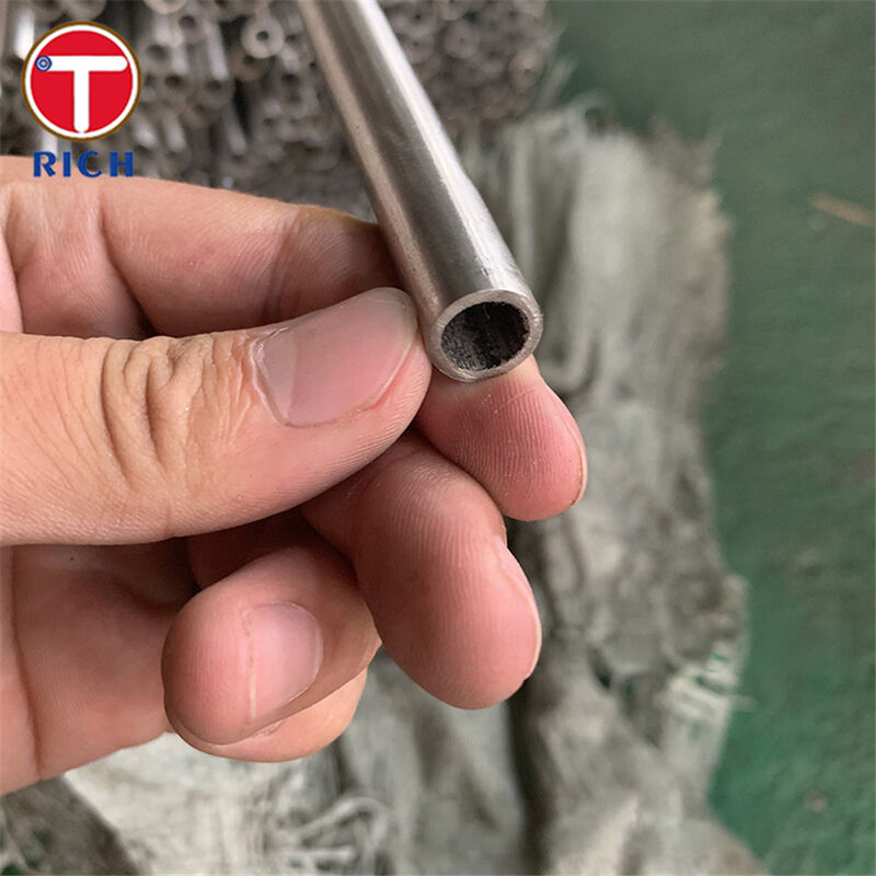 Tube en acier sans soudure standard ASTM A213 à surface polie avec un diamètre extérieur de 3,2 à 127 mm pour chaudières et échangeurs de chaleur