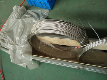 Un bon prix. Tuyauterie enroulée du duplex 2507 d'A789 UNS S31803 de pétrole de tuyau inoxydable superbe de gaz en ligne