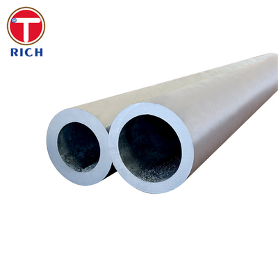 Un bon prix. GOST 550-75 Tubes d'acier sans soudure tirées à froid Tubes de craquage d'huile pour l'industrie pétrochimique en ligne