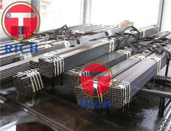 Un bon prix. Dn50 tube en acier soudé par Retangular Astm A450 avec la préparation de surface huilée en ligne