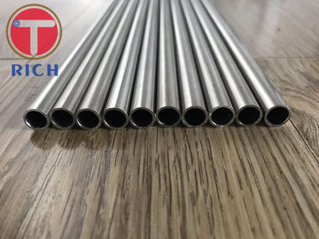 Un bon prix. Tube soudé d'acier inoxydable Astm A268 pour le service de résistance de corrosion générale en ligne