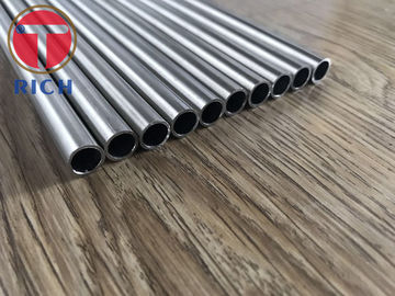Un bon prix. Tube soudé par A268 d'acier inoxydable de TORICH ASTM pour le service de résistance de corrosion générale en ligne