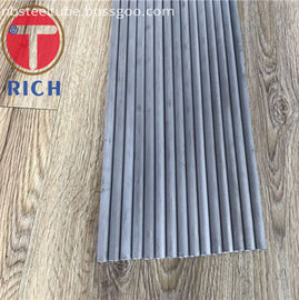 Un bon prix. Tuyaux sans couture de TP405 TP410 solides solubles, surface huilée par tuyauterie polie d'acier inoxydable en ligne