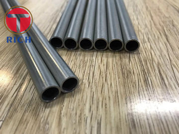 Un bon prix. Tuyau galvanisé rond de GI des tubes et tuyaux sans soudure, en acier 10 x 1 avec la norme TS16949 en ligne