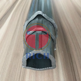 Un bon prix. Forme spéciale sans couture de triangle de tuyau d'acier de carbone DIN 2391 pour Machineries en ligne