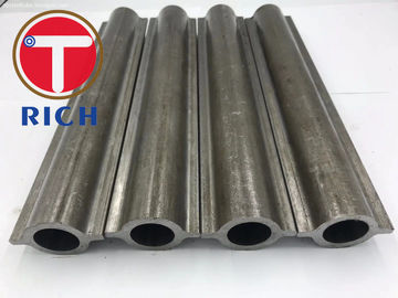 Un bon prix. Tuyau sans couture d'ailerons des tubes deux d'échangeur de chaleur de l'acier au carbone SA192 pour l'industrie chimique en ligne