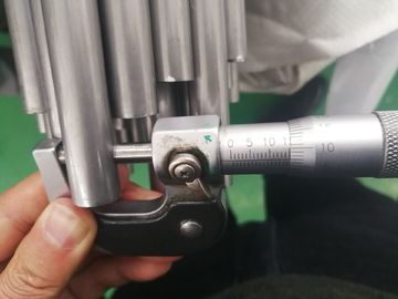 Un bon prix. Forme ronde de tubes d'acier au carbone d'amortisseur de composants d'automobile d'ASTM A513 en ligne