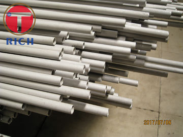 Un bon prix. Tuyau d'acier inoxydable de tubes et tuyaux sans soudure, en acier de forme ronde avec la longueur maximum de 12m en ligne
