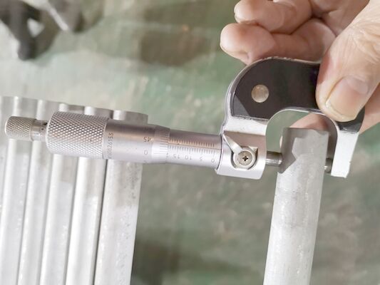 Un bon prix. Tubes d'échangeur de chaleur d'ASTM A213 Ss304 3mm OD en ligne