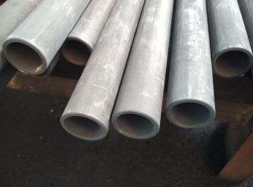 Un bon prix. Rugosité douce ronde de tubes et tuyaux sans soudure, en acier de la forme GCr15 100Cr6 en ligne