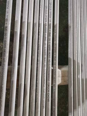 Un bon prix. Tubes sans couture d'échangeur de chaleur SUS304 d'ASTM A213 en ligne
