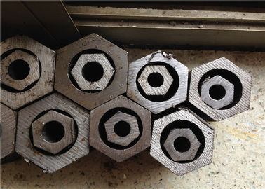Un bon prix. Secondaire sans couture étiré à froid adapté aux besoins du client de tube en acier hexagonal d'Astm A106 non - en ligne