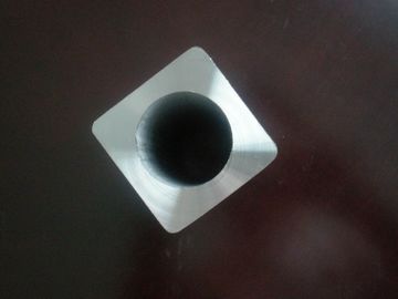 Un bon prix. Place extérieure à l'intérieur de tuyau d'acier spécial rond, tube sans couture d'alliage de carbone en ligne